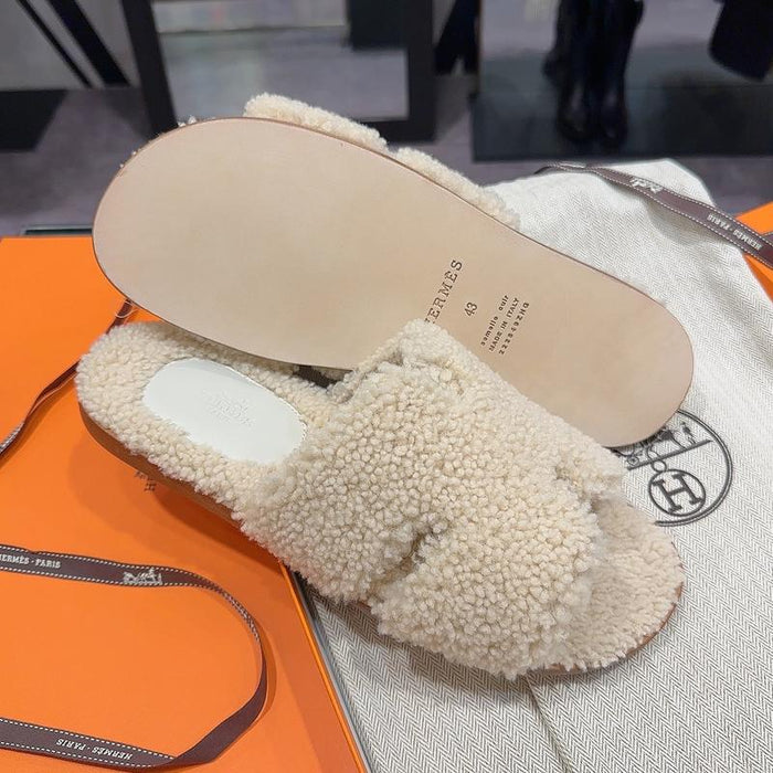 HERMES Izmir Sandals Lambskin Ivory Men’s Slippers