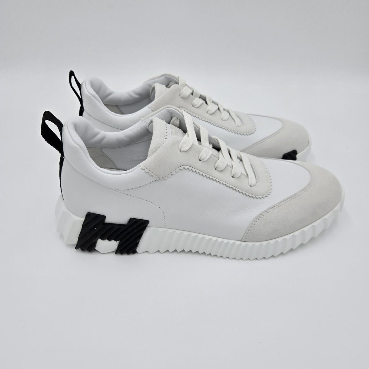 HERMES Bouncing Low-Top Sneakers White Leather H242810ZH90