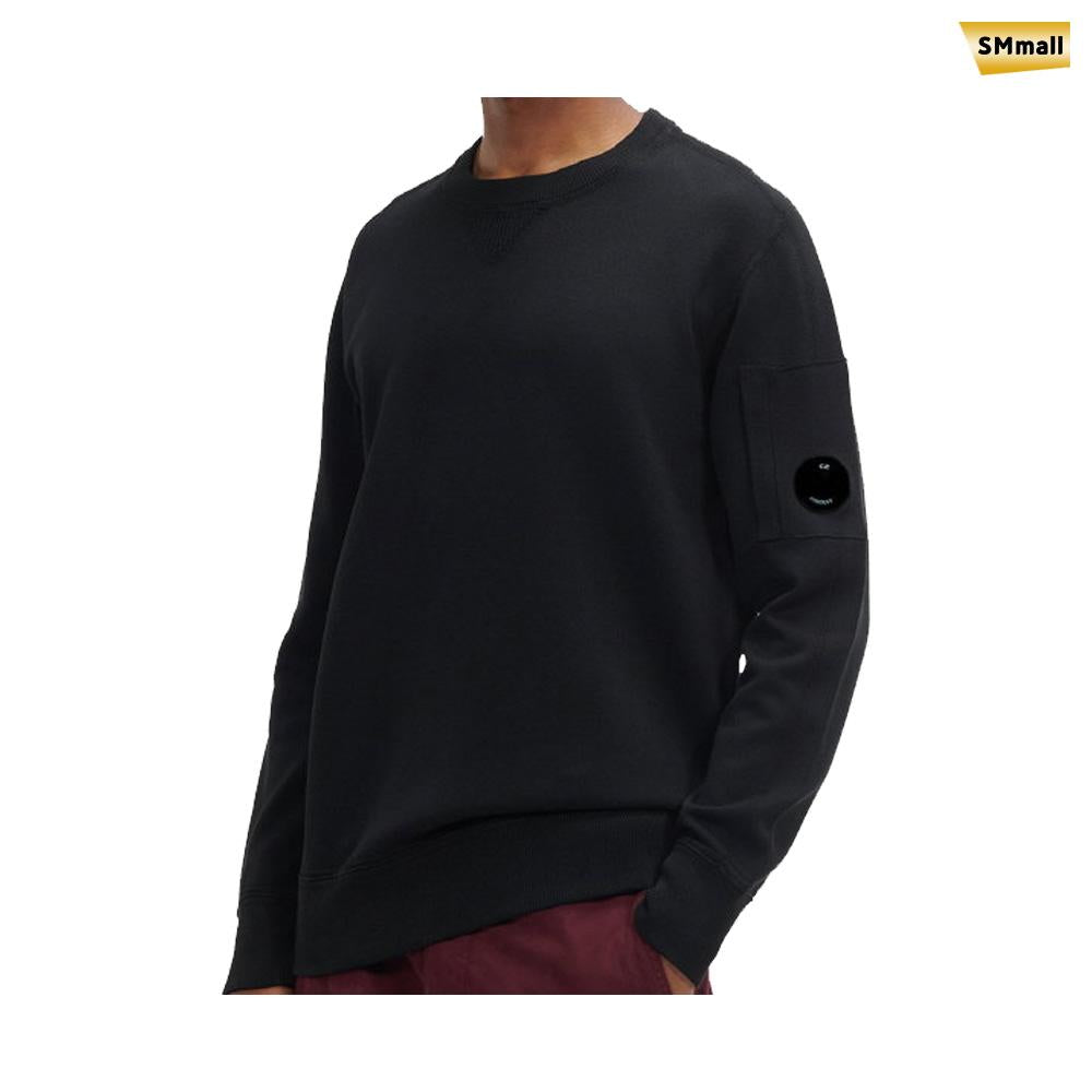 CP Company Men's Black Arm Lens Patch Crewneck Knit Sweater 11CMKN098A 005805G