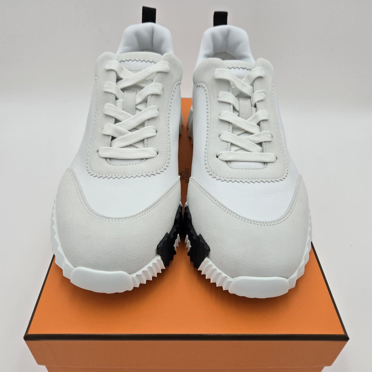 HERMES Bouncing Low-Top Sneakers White Leather H242810ZH90
