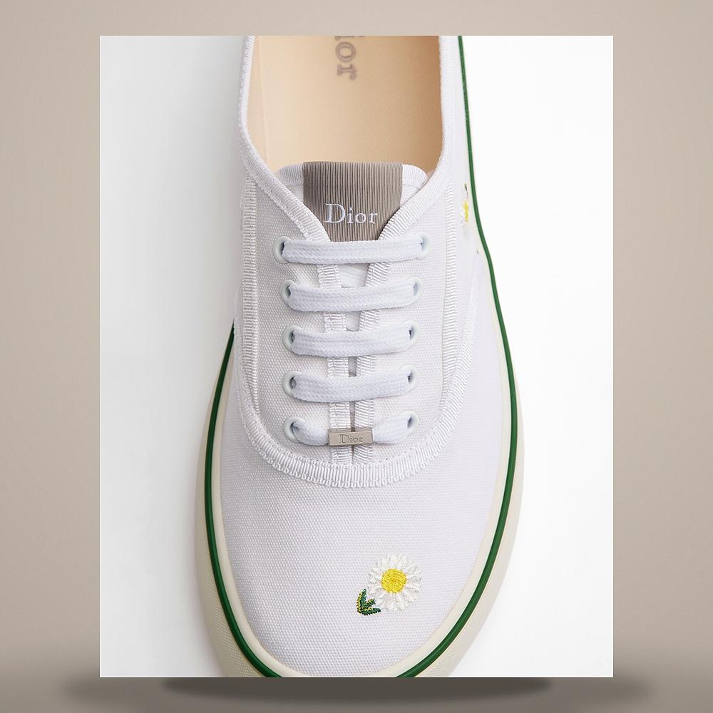 DIOR White Cotton Multicolor Daisy Embroidered Low-Top Sneakers 3SN348ACX H000