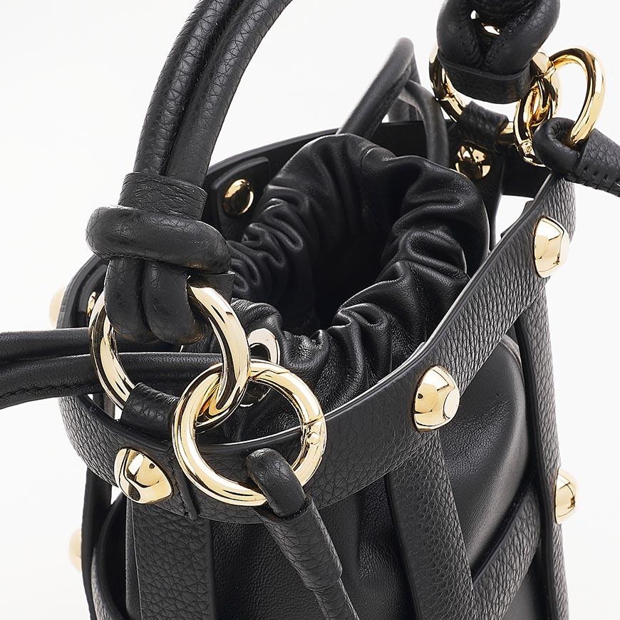 Ferragamo Cage Small Shoulder Bag for Women 21 1488 NERO 0752649