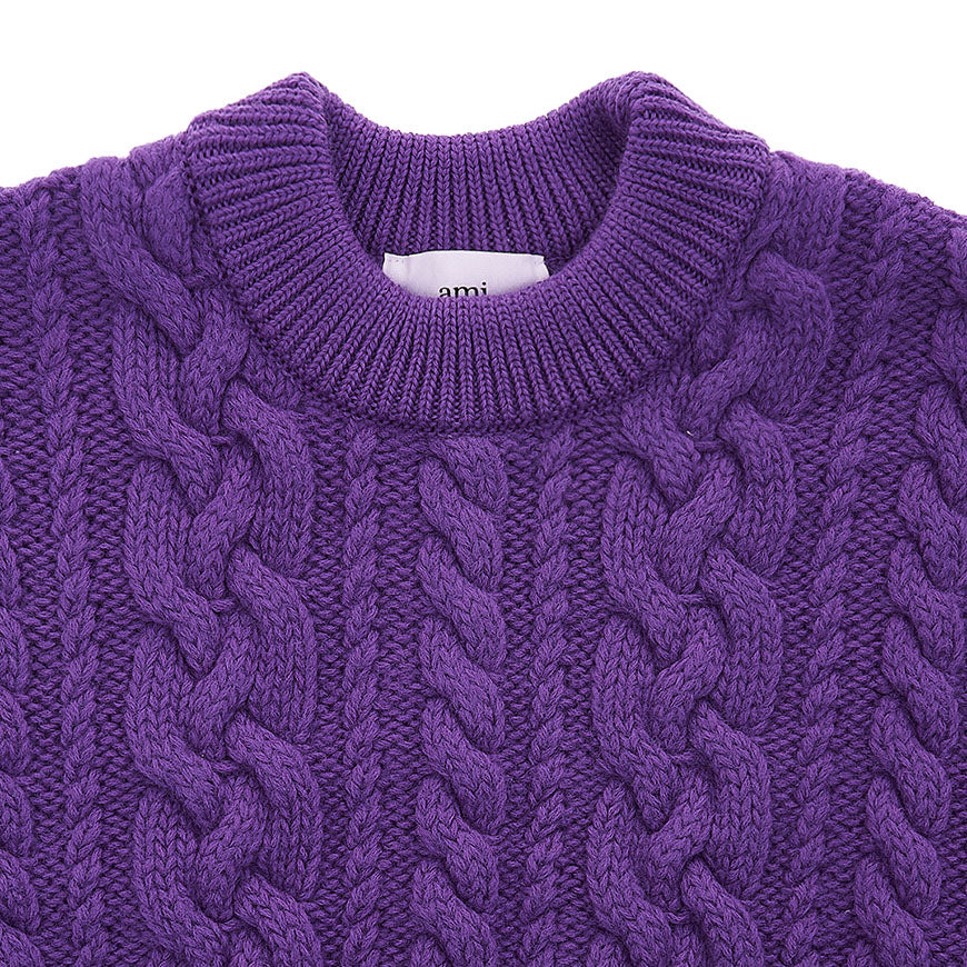 AMI Women's Cable Knit Cropped V-Neck Sweater FKS051 017 500 1