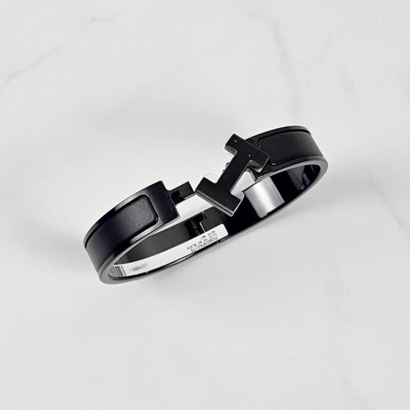 HERMES So Black Enamel Click H Bracelet Men’s Black Jewelry