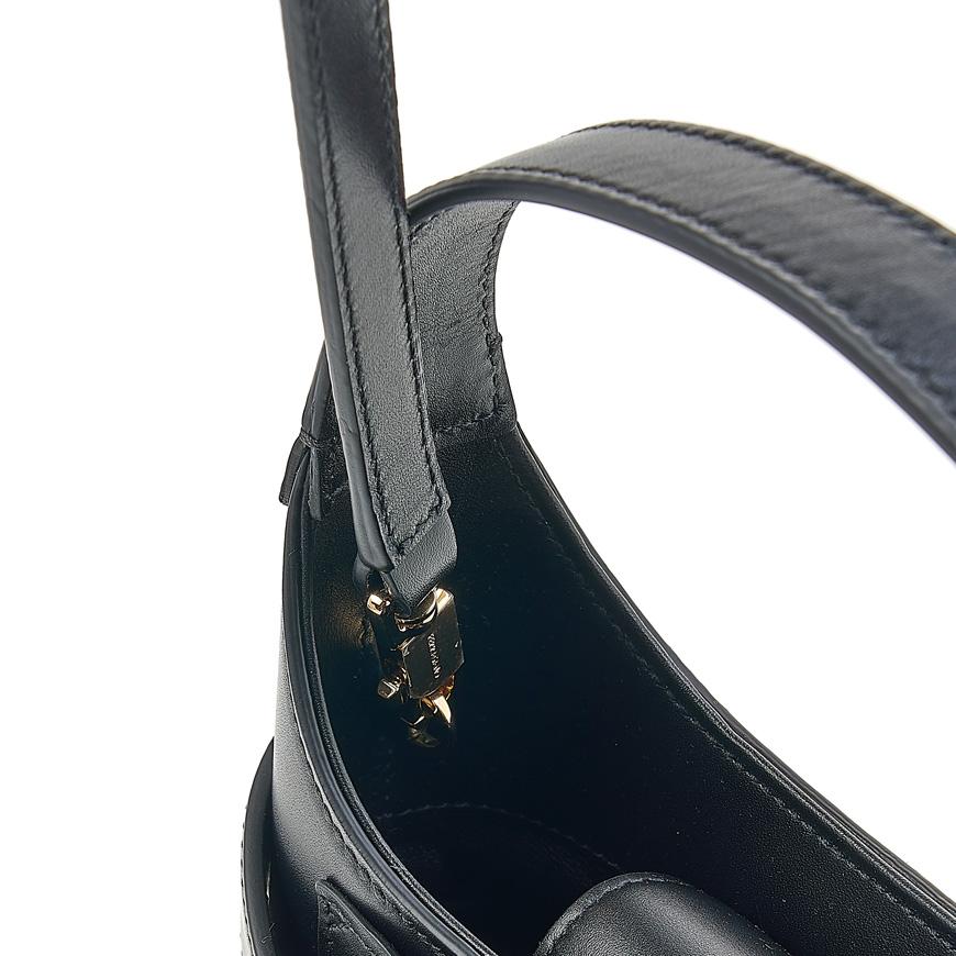 Ferragamo Women’s Leather Crossbody Bag 21 5943 NERO 0769137 2