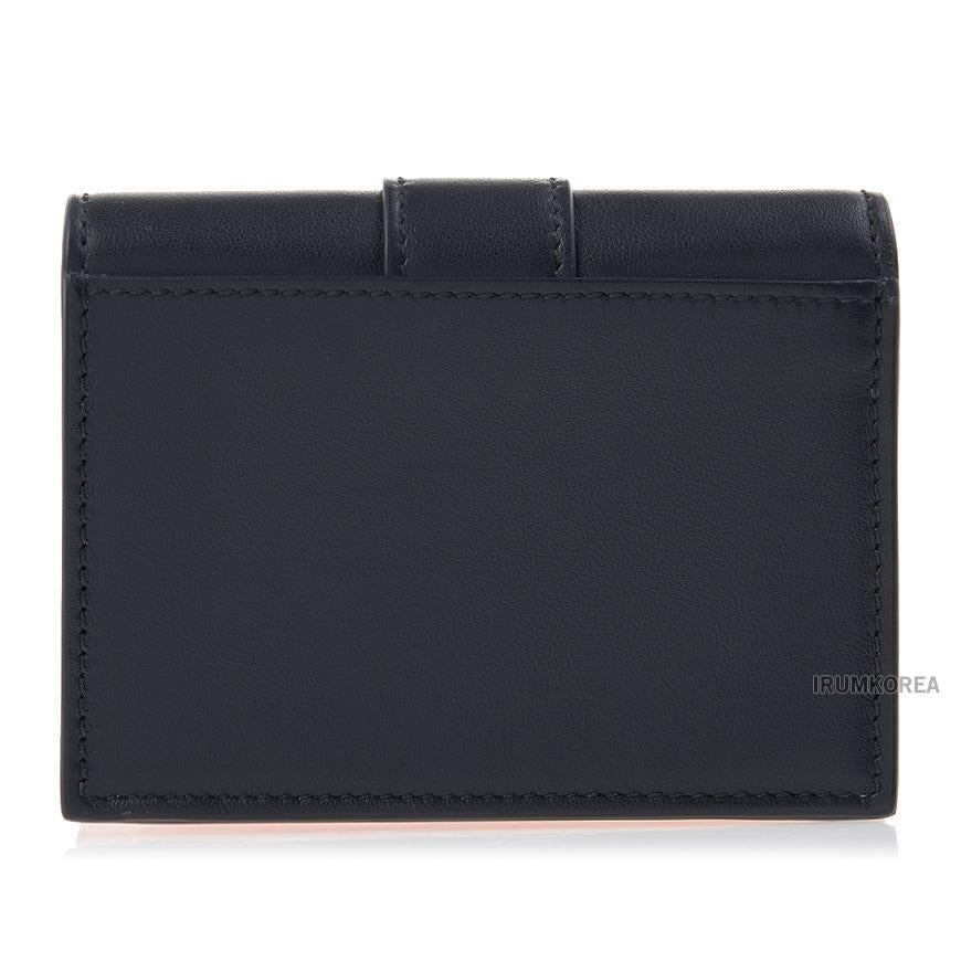 Ferragamo Women’s Hug Compact Bifold Wallet Black Leather 0770850