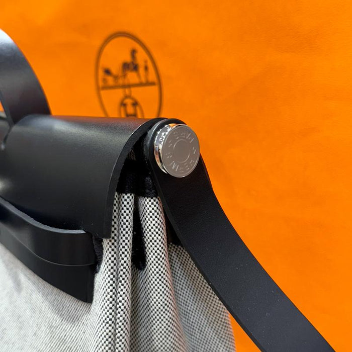 HERMES Herbag Messenger Two-Tone Black Gray Palladium Hardware Tote 39