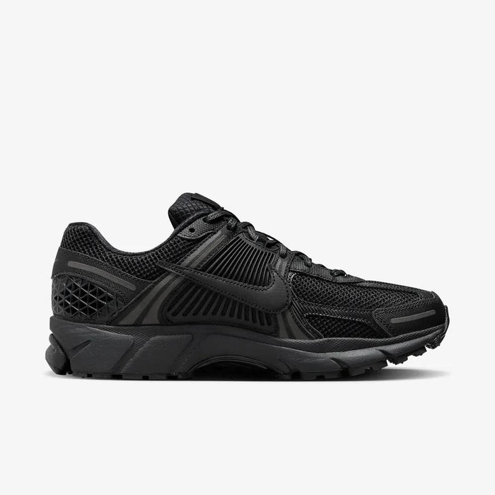 Nike Zoom Vomero 5 SP Black Low-Top Sneakers