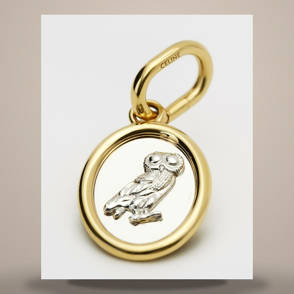CELINE Alphabet Charm Q Lambskin Gold-Finish Brass Ultra Red Keyr B10EX4V46 27AG
