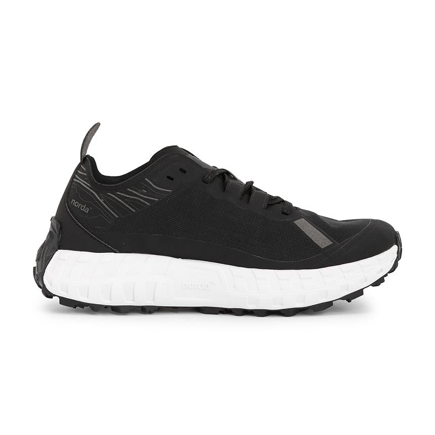 norda Women’s Running Shoes Black Low-Top Sneakers
