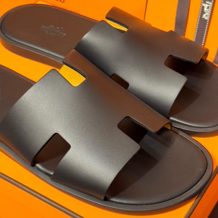 HERMES Izmir Calfskin Classic Black Sandals for Men