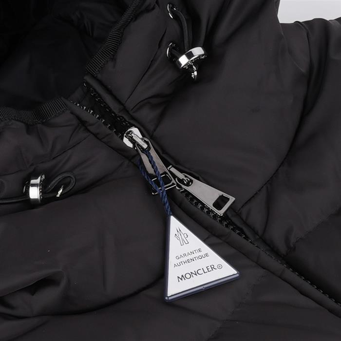 Moncler AVOCE Hooded Short Down Jacket Black Women