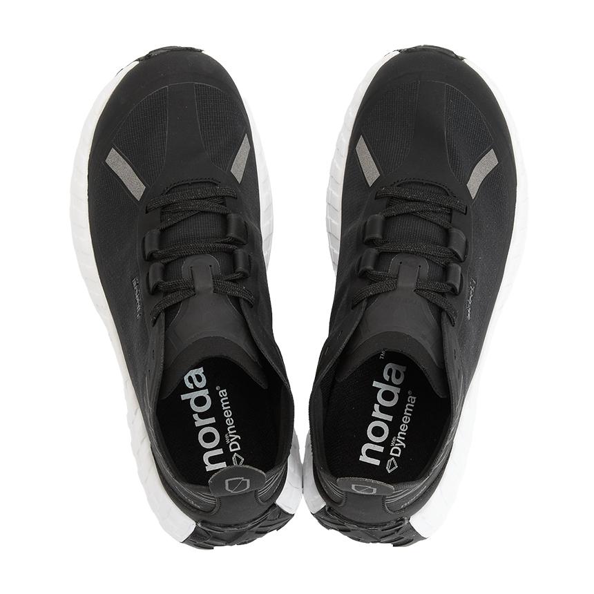 norda Women’s Running Shoes Black Low-Top Sneakers