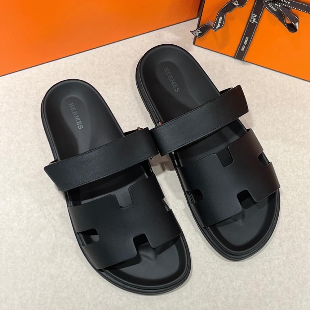 HERMES Men’s Chypre Classic Black Sandal