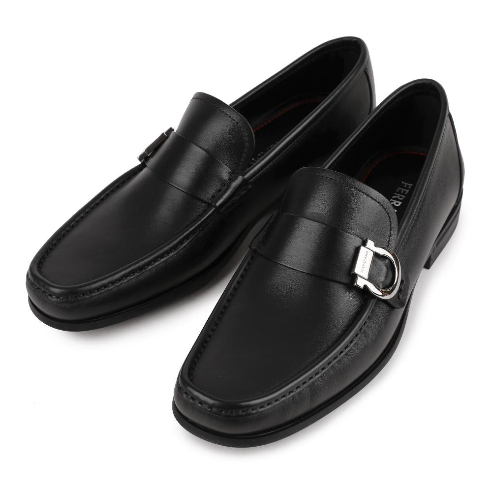 Ferragamo Gancini Ornament Leather Moccasin Loafers CASPIAN BLACK 775114