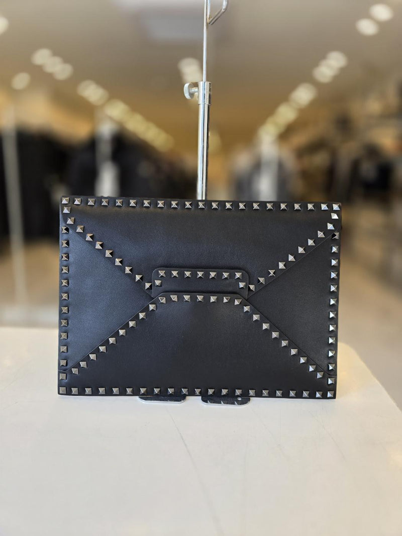 VALENTINO Black Envelope Clutch Bag NY2B0100 VN8 0NO