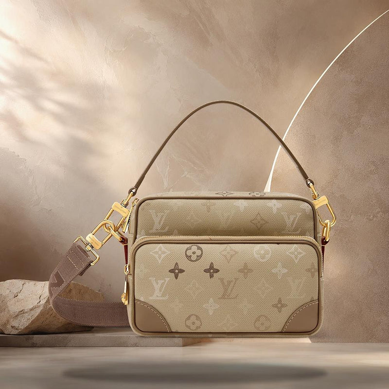 Louis Vuitton Nil Sand Beige Tote Bag M29273