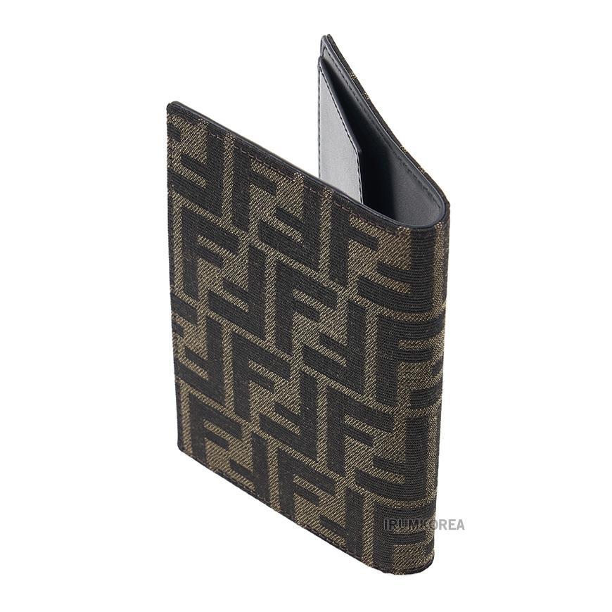 FENDI Selleria Leather Men's Passport Wallet