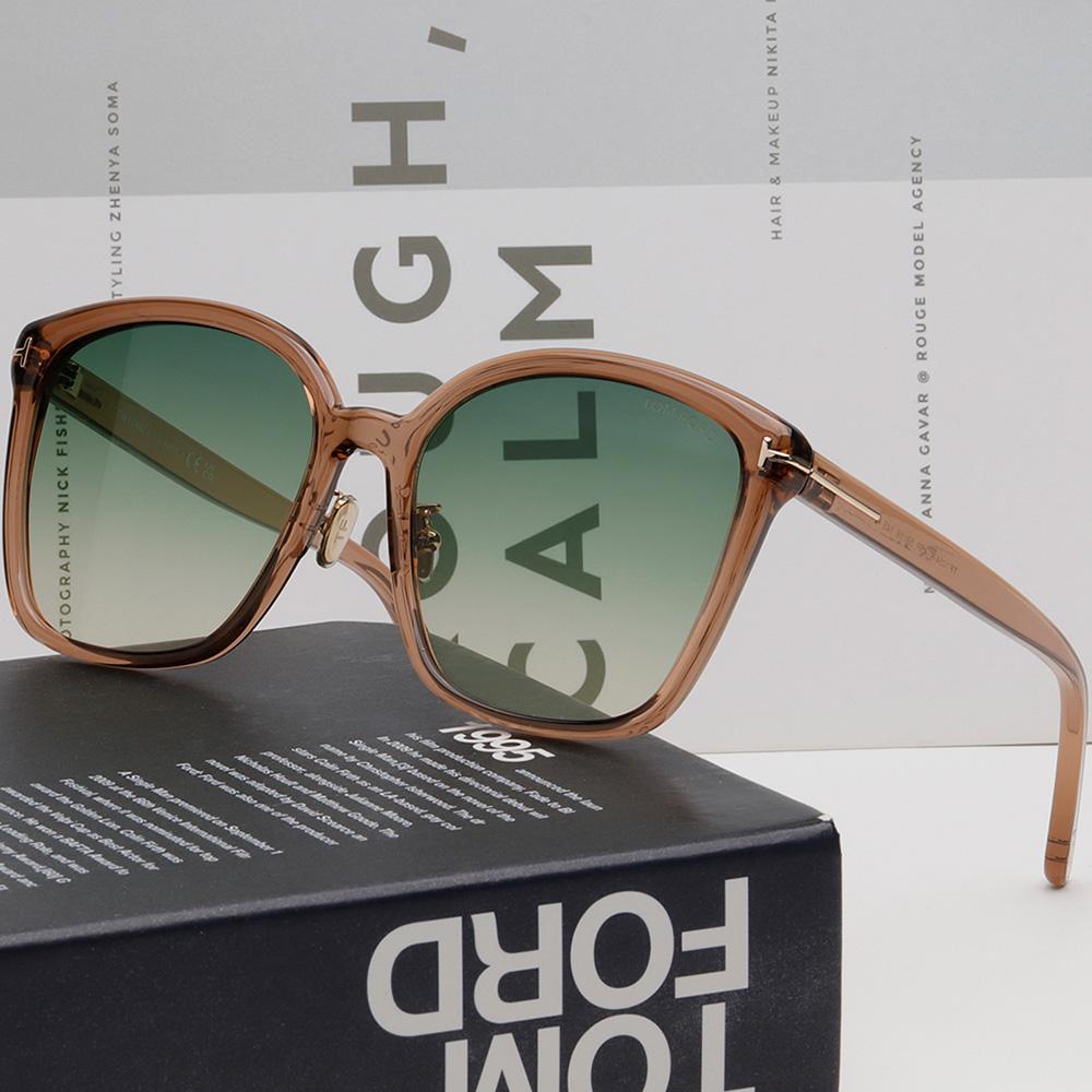 TOM FORD Transparent Brown Oversized Square Acetate Sunglasses TF1054K 45P