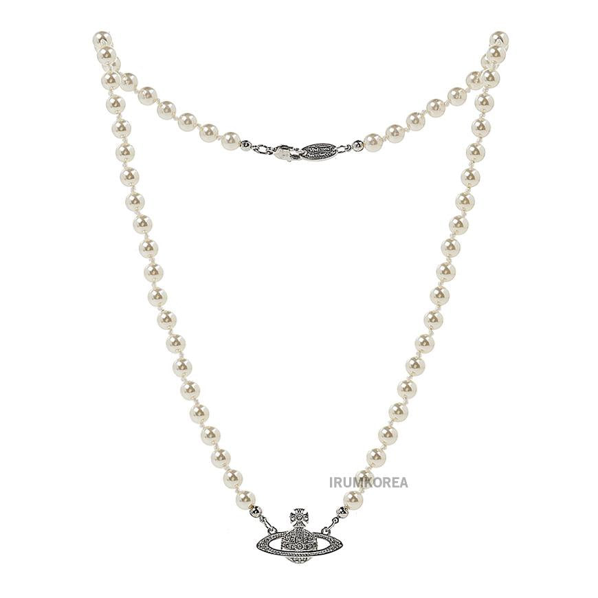 Vivienne Westwood Silver Bas Relief Pendant Necklace for Men 63010100 P104