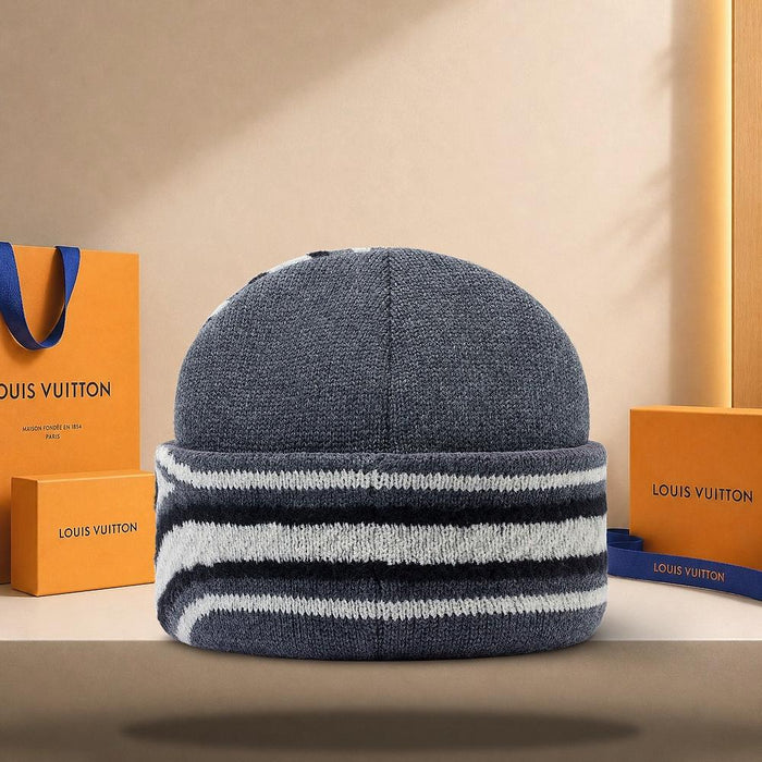 Louis Vuitton LV Crush Graphic Flower Beanie Black M97778