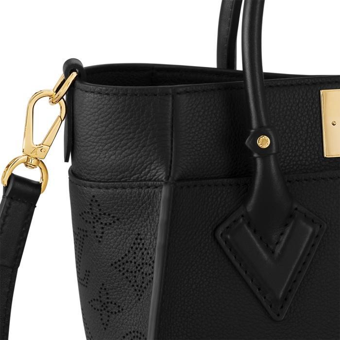 Louis Vuitton On My Side PM Leather Tote Bag M21465