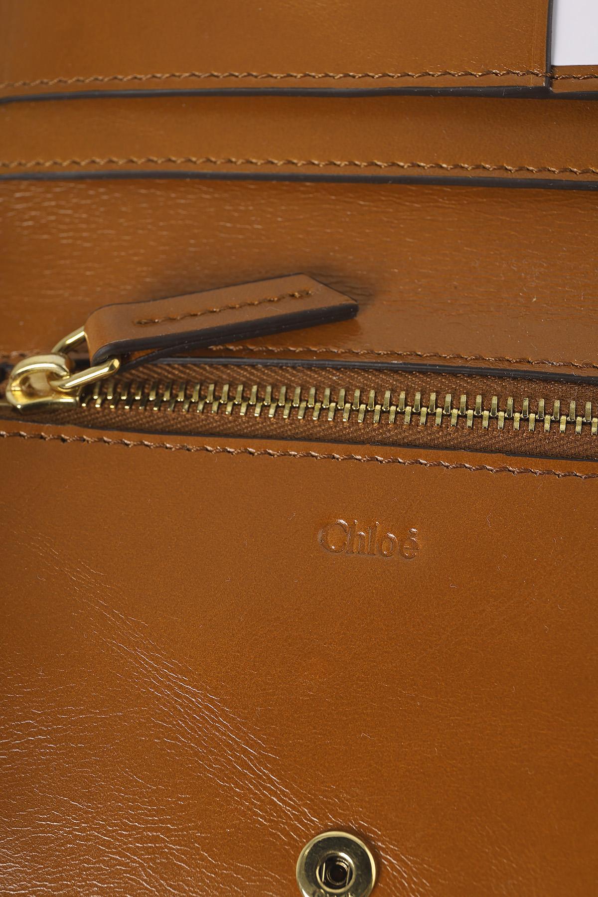 Chloe C Bifold Wallet Clay Brown CHC24WP447O16 26M