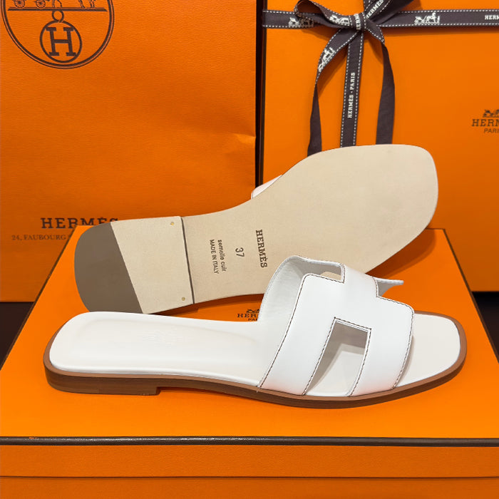 HERMES Oran Sandals Calfskin Blanc White Slippers