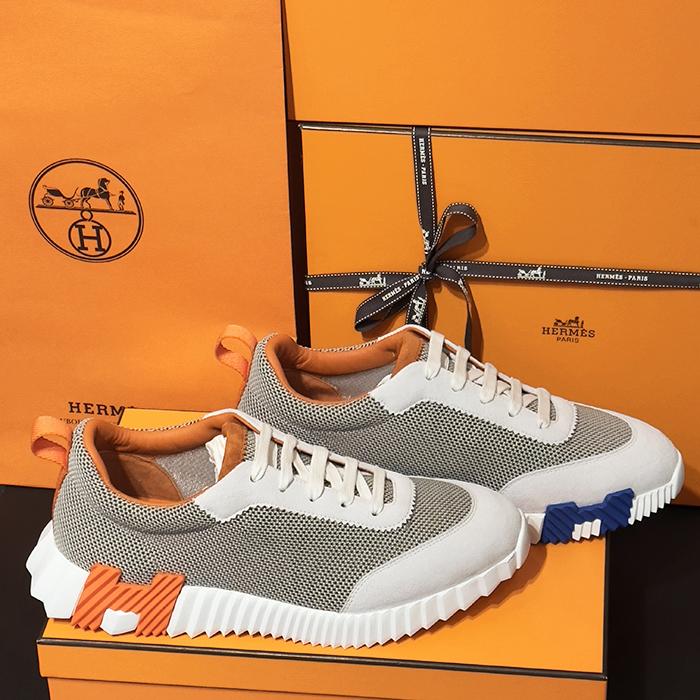 HERMES Beige Suede Bouncing Sneakers Blue Orange Two-Tone Low-Top