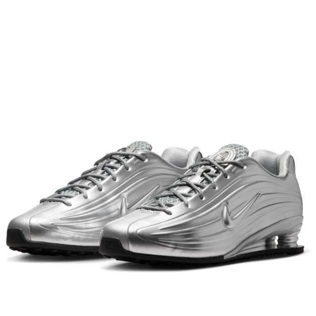 Nike Shox Z Silver Low-Top Sneakers Women’s