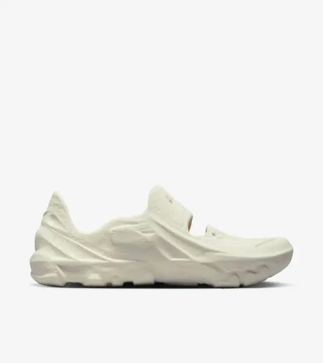 Nike ISPA Universal Natural White Low Top Sneakers