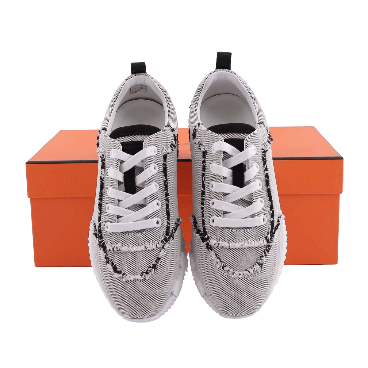 HERMES Noir Bouncing Low Top Sneakers Unisex