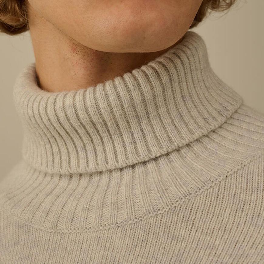CP Company Men’s GRS Lambswool Turtleneck Knit Sweater 19CMKN166A 110149A M13