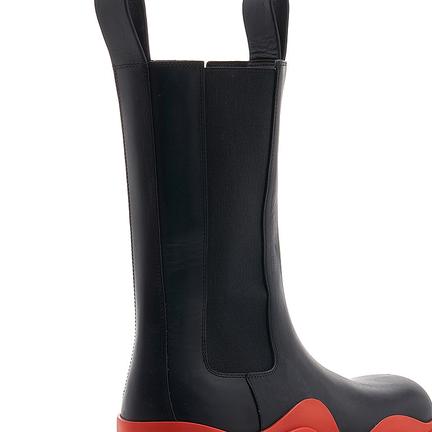 Bottega Veneta Tire Chelsea Boots Women’s Black Leather Mid Boots