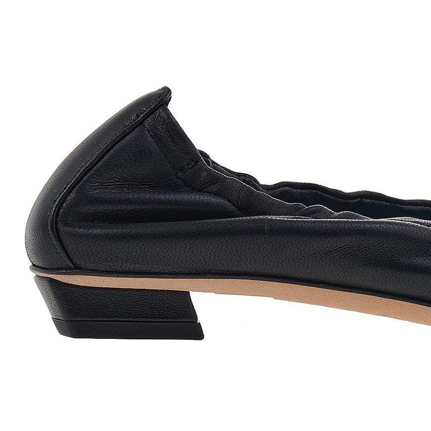 Roger Vivier Belle Vivier Flat Shoes Women SS25 RVW75941040 91T B999