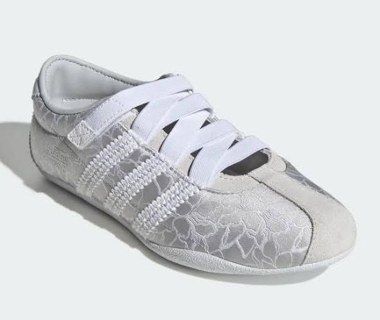 Adidas Women’s Sneakers White Casual Shoes KK2441 DOM