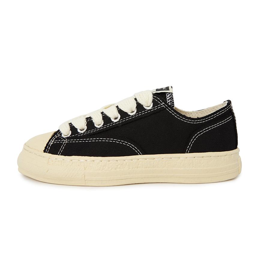 Maison Mihara Yasuhiro Roy Fast Sole Low-Top Sneakers Unisex S14FW702 BLACK