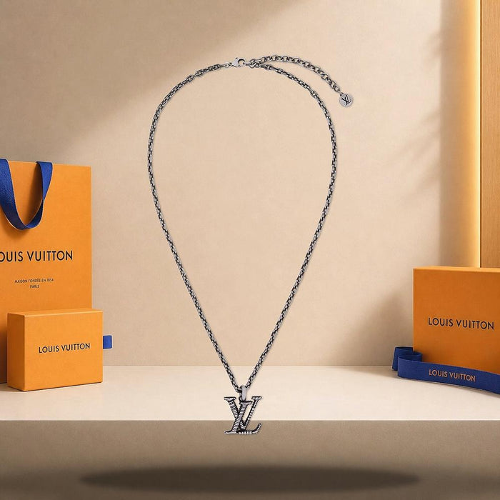 Louis Vuitton LV Whisper Pendant Necklace 57cm