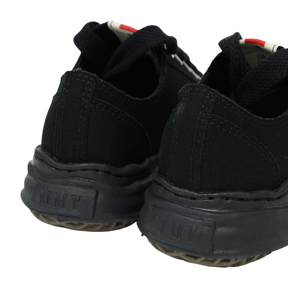 Maison Mihara Yasuhiro Peterson Men’s Black Low-Top Sneakers