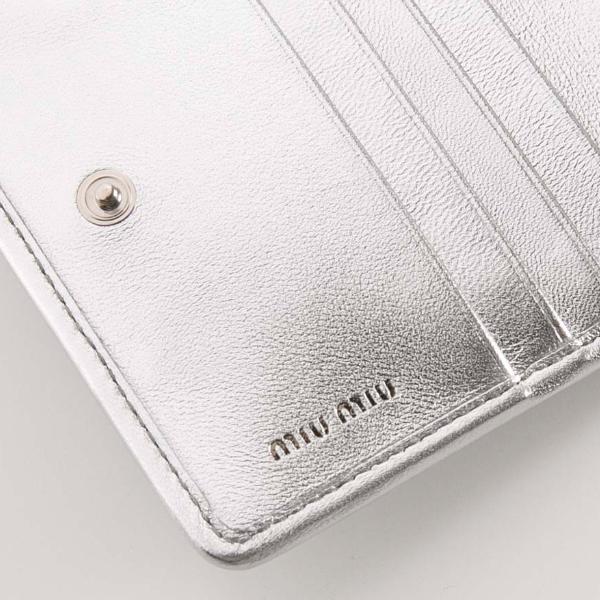 Miu Miu Logo Matelassé Leather Women’s Bifold Wallet Silver 5MV204A FPP F0118