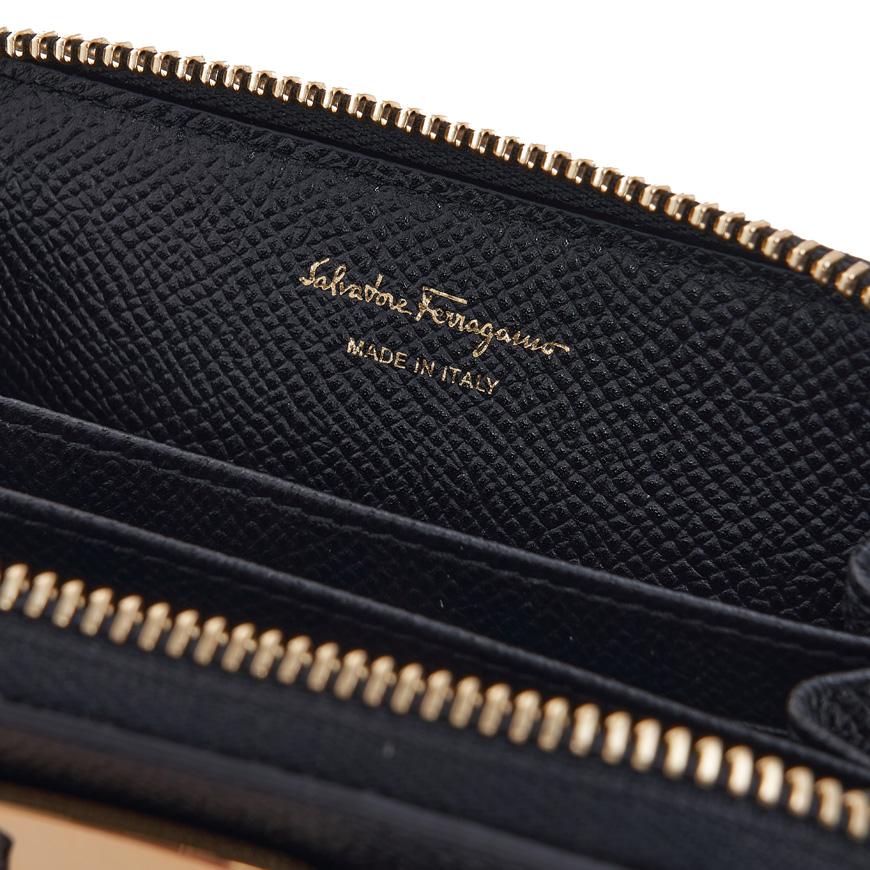Ferragamo Vara Leather Card Holder Wallet Black Women
