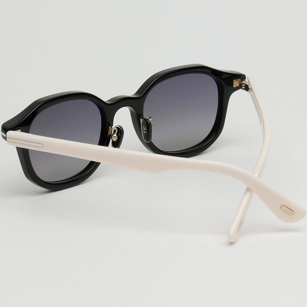 TOM FORD Black Acetate Asian Fit Sunglasses Gray Gradient Lens TF1149D 01B