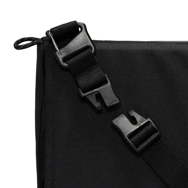Nike ACG Daymax Crossbody Messenger Bag 3L Black