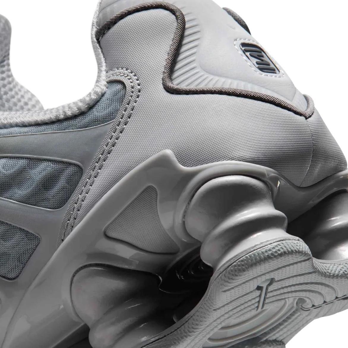 Nike Shox TL Wolf Gray Iron Gray Low Top Sneakers AV3595 015