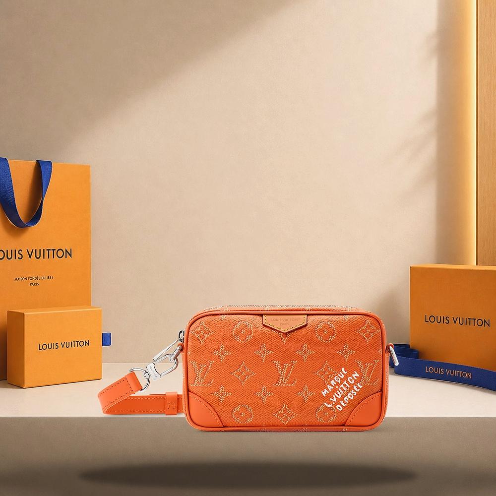 Louis Vuitton Trocadero Wearable Wallet Caramel Women’s Compact Wallet M26825