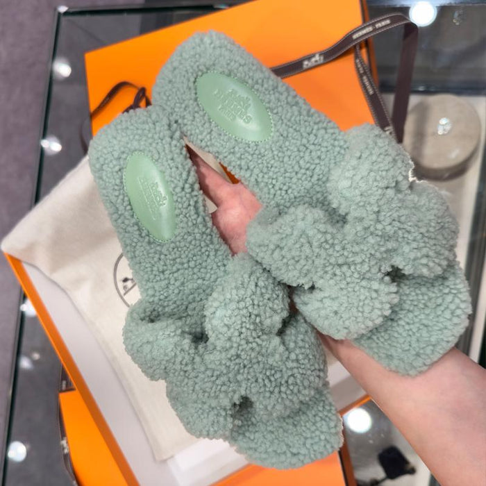 HERMES Shearling Woolskin Oran Sandals Mint Green Women’s