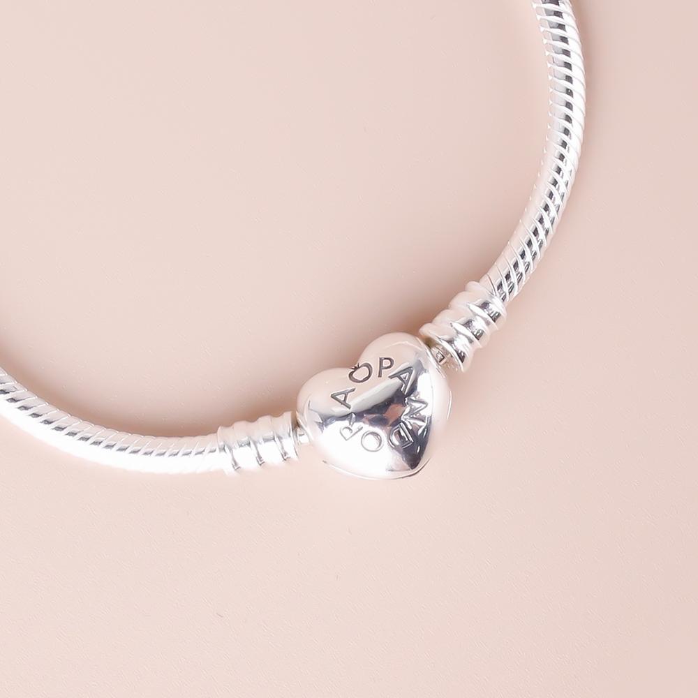 PANDORA Moments Heart Clasp Chain Necklace Silver with Case