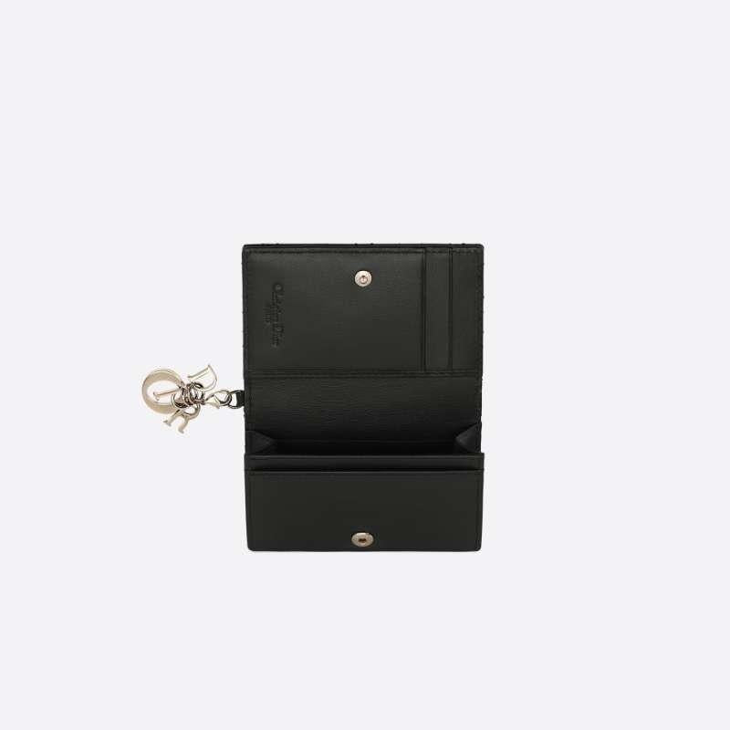 DIOR Lady Dior Cannage Patent Leather Flap Card Holder S0011OVRB