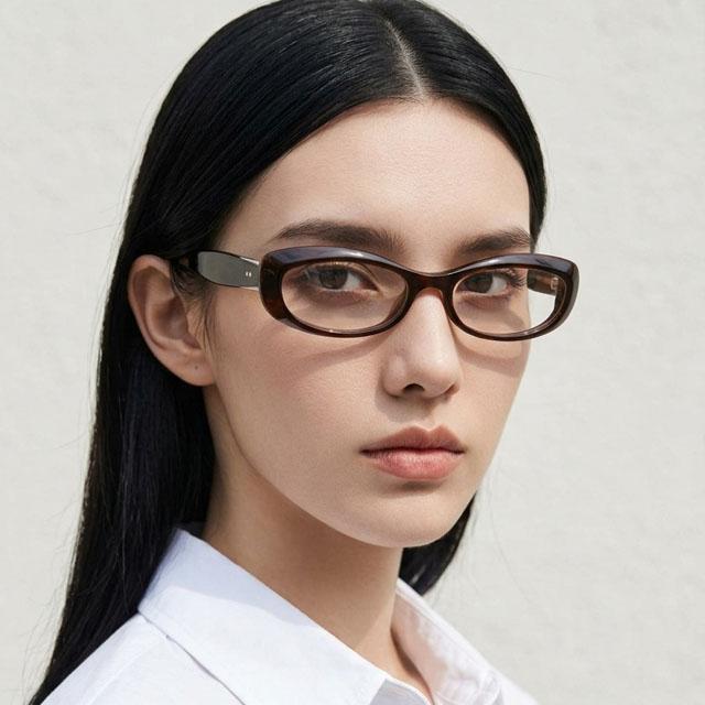 Bottega Veneta Black Acetate Oval Geek Chic Eyeglass Frames Unisex BV84 VNH