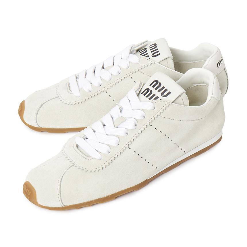 Miu Miu Plume Women’s Low-Top Sneakers Black Leather